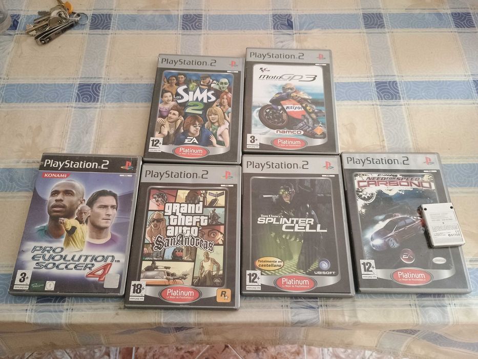 Плейстейшън 2  два броя с кабели