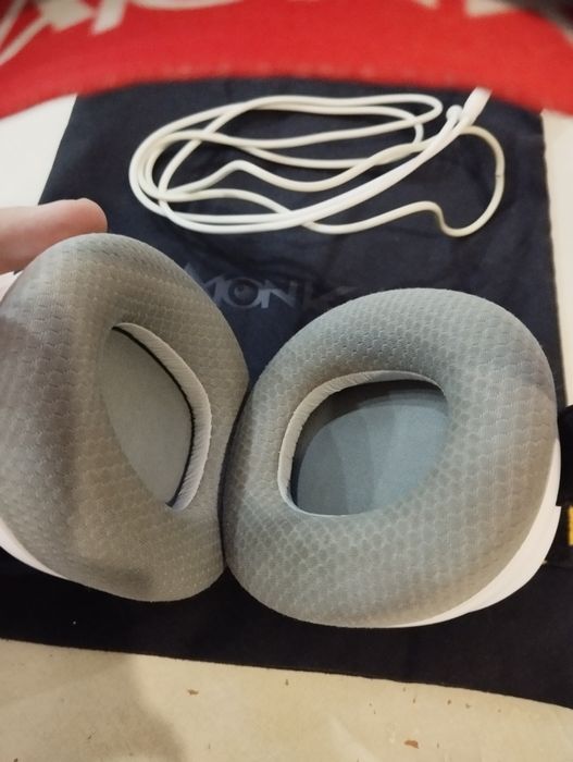 Наушники Monka HG9069W белые