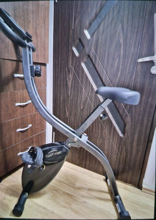 Bicicleta fitness pliabila