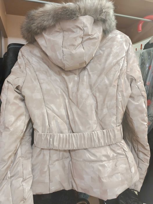 Дамско зимно яке