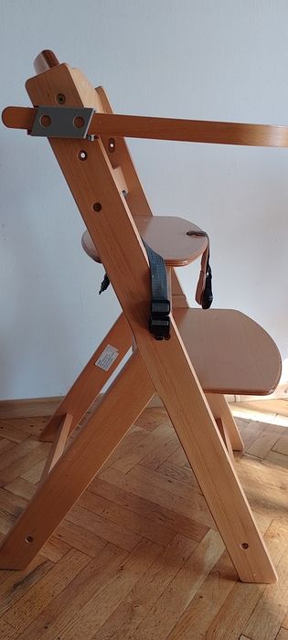 Детско дървено столче за хранене на бебето