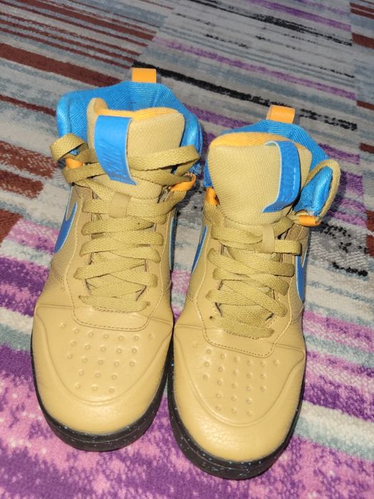 Vând ghete Nike mărimea 37