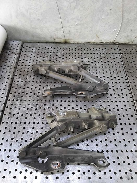 Set balamale capota stanga dreapta opel insignia a 2009 12841600lh 12841601rh