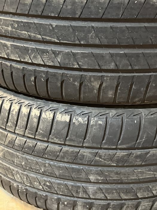 Anvelope vara 275/35R19-245/40R19