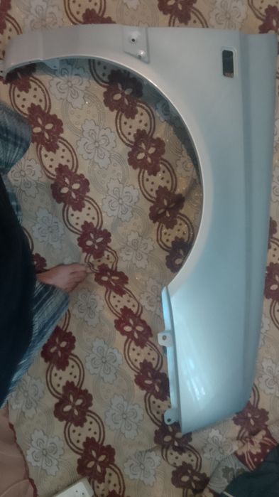 Продам крыло гольф 3