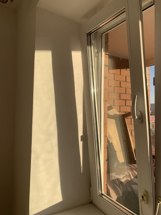 Продам пластиковый балконный блок