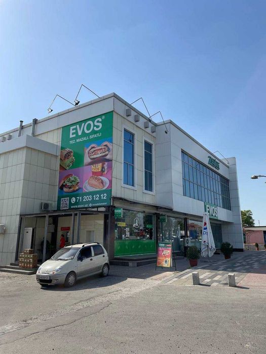 Отдельно стоящее Здание 1200 м²