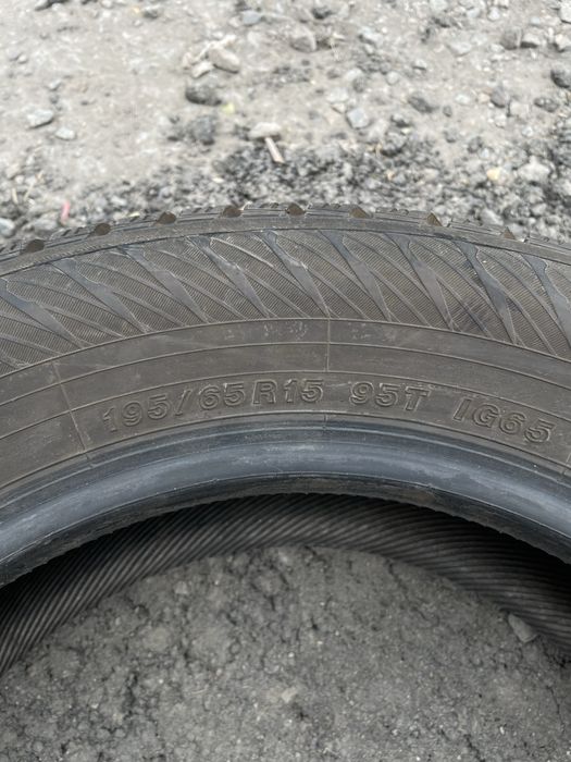 Продам балоны R15 YOKOHAMA