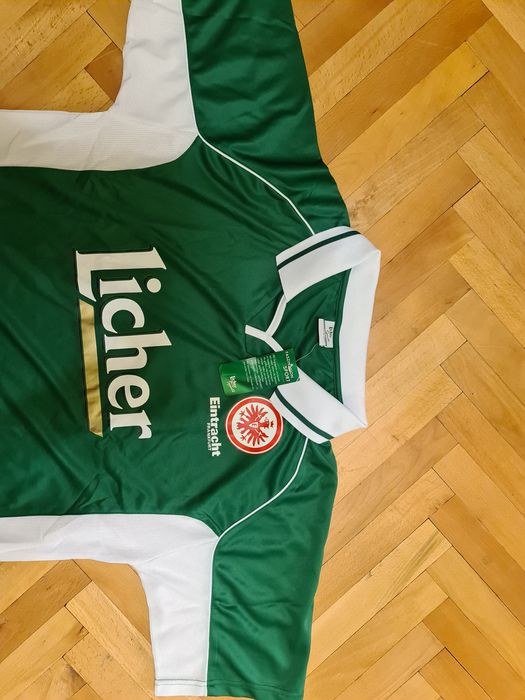 Tricou Eintracht Frankfurt marimea XL/XXL nou