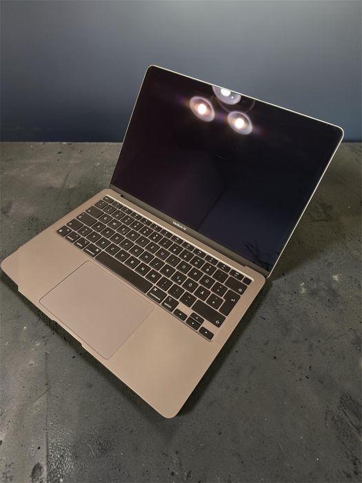 MacBook Air M1 2020 | 16GB RAM | 512GB SSD | A2337 | Stare buna