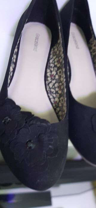 Pantofi din catifea nr. 37