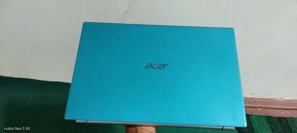 noetbook HDD ram 4 itel core i3 xotira 1tb