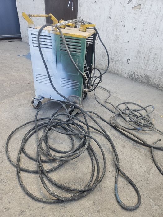 Продам сварочный аппарат  380 / 220