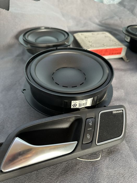 Dynaudio за vw sharan touran seat alhambra  шаран алхамбра туран сеат