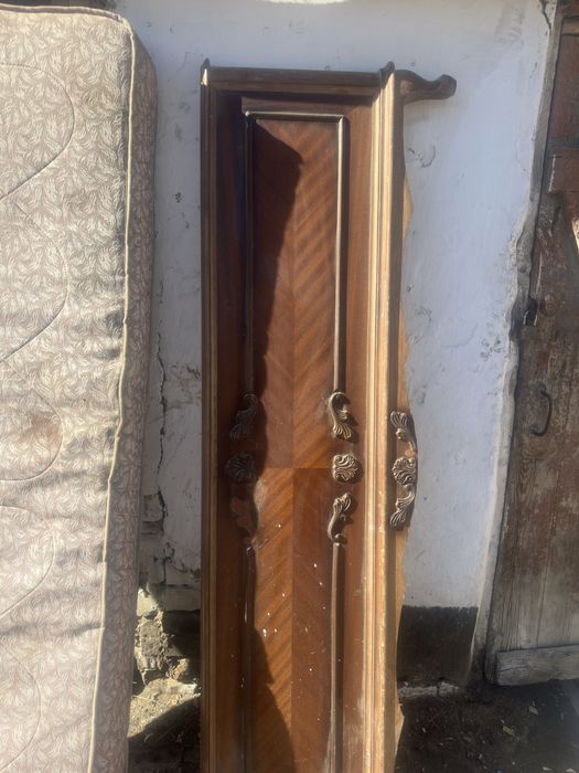 двух спальный кровать