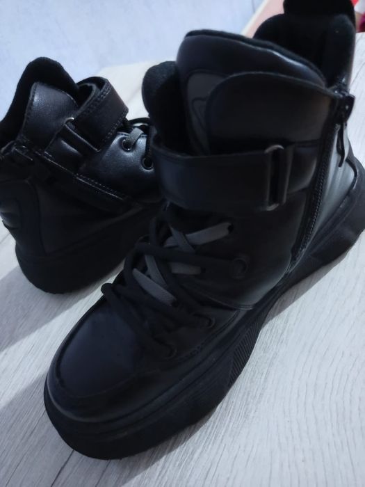 Ботинки на мальчика (весна - осень)