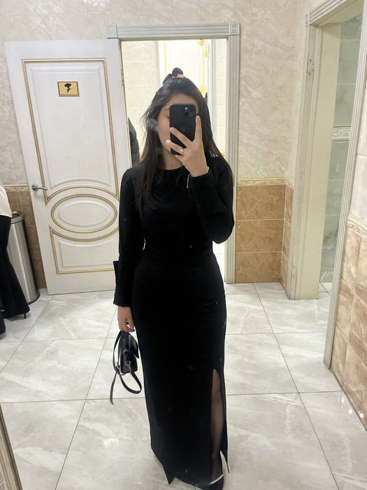 вечерние поатья черного цвета