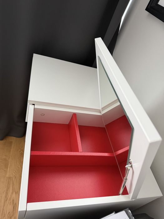 Тоалетка Brimnes Ikea