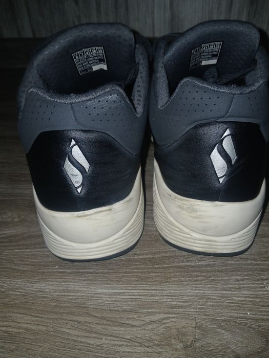 Маратонки Skechers  41 номер