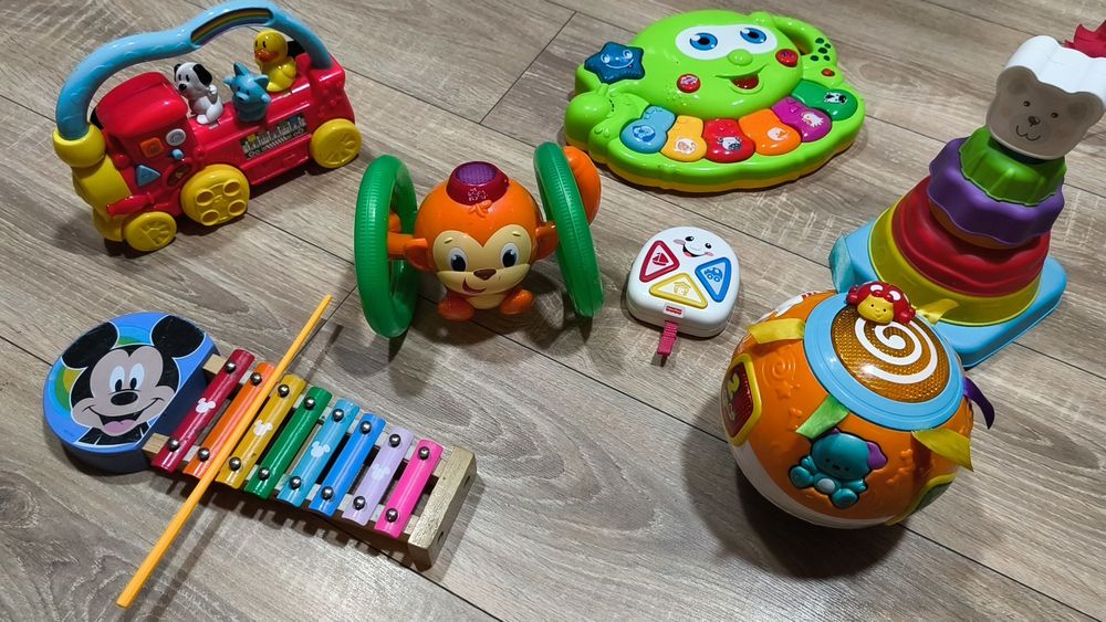 Mingea magica trenuleț maimuță se rostogolește