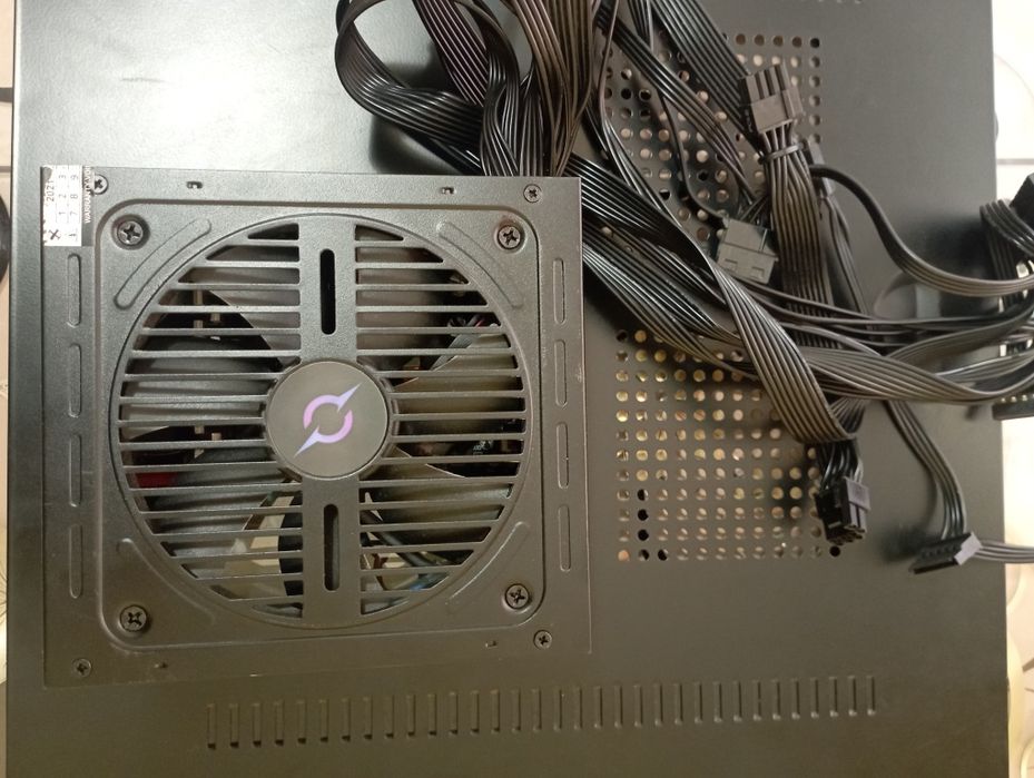 Sursă aqiris 550W 80 PLUS bronze