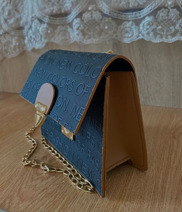 Мини дамска чанта