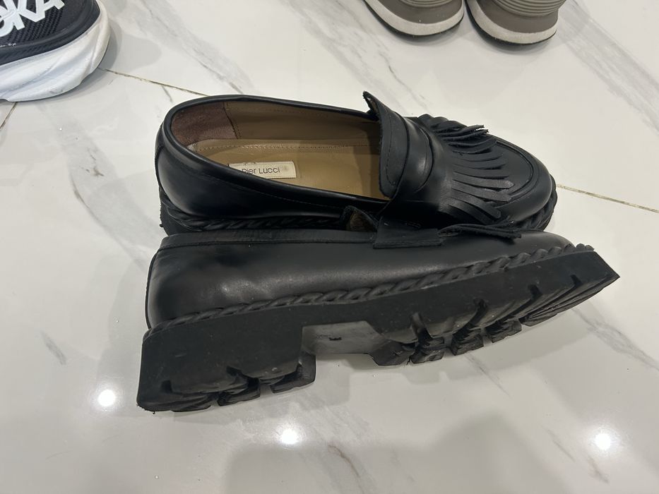 Кожаные лофферы черные туфли