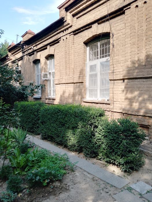 Продается дом во дворе