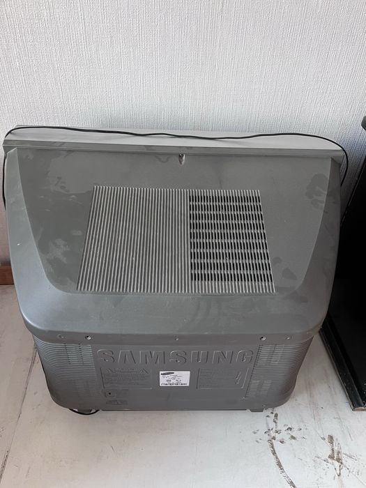 Продам телевизор
