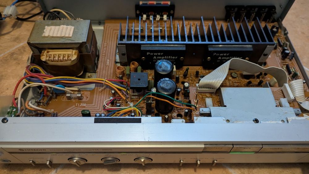 Amplificator Hitachi HA-3800