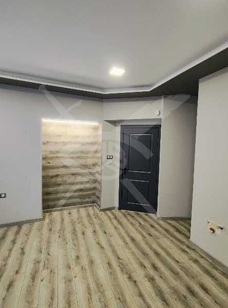 Дава се под наем Тристаен апартамент в Пловдив, Център - 100 кв.м за 997.05 € - Снимка #2