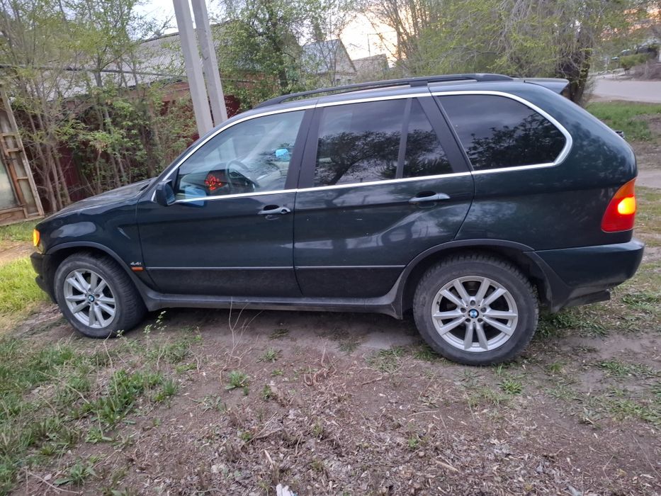 Бмв х5 е53 4.4л машина