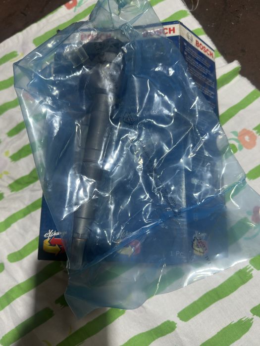 Injectoare noi nedesfacute vw 2.0  bosch  0 986 435 360