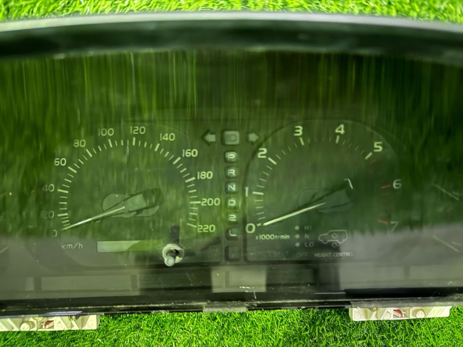 Щиток приборов Land Cruiser 100