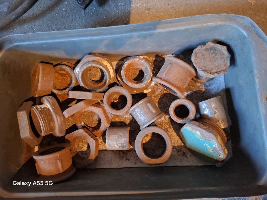 Продается разные запчасти