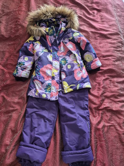 Продам зимний комплект на девочку.
