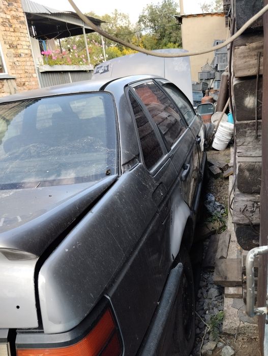 Пасат б3 продам на востановление