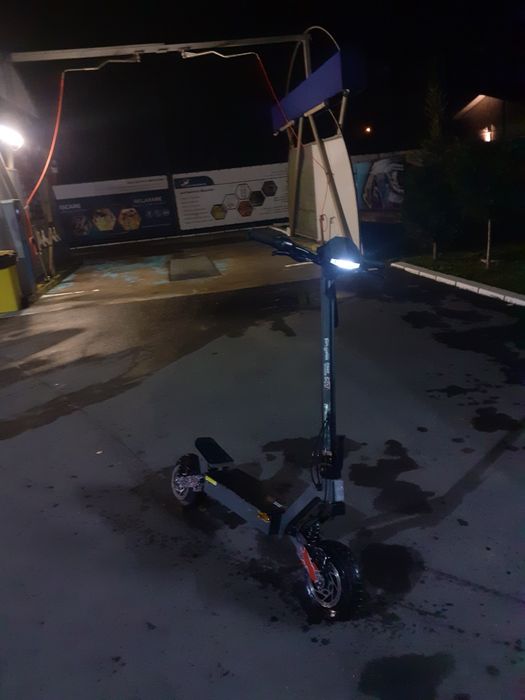 Vând sau schimb trotineta myria road traveller xt