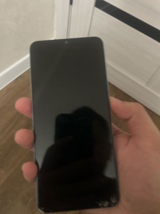 Смартфон 64гигабайт памяти