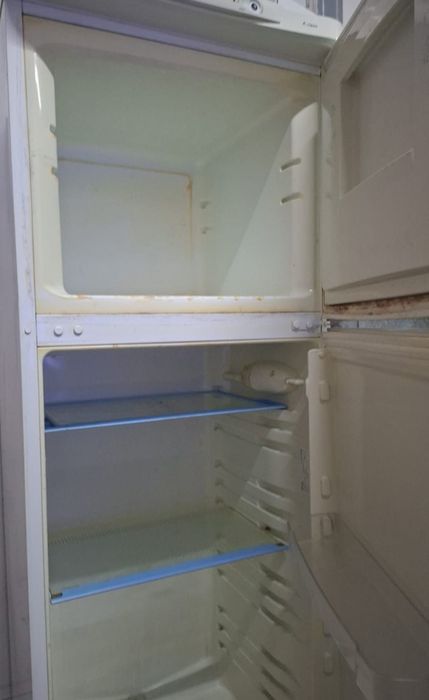 Продам холодильник
