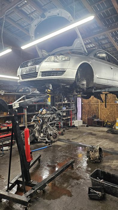 Bara Fata Aripa aripi capota R Line praguri vw Passat B6