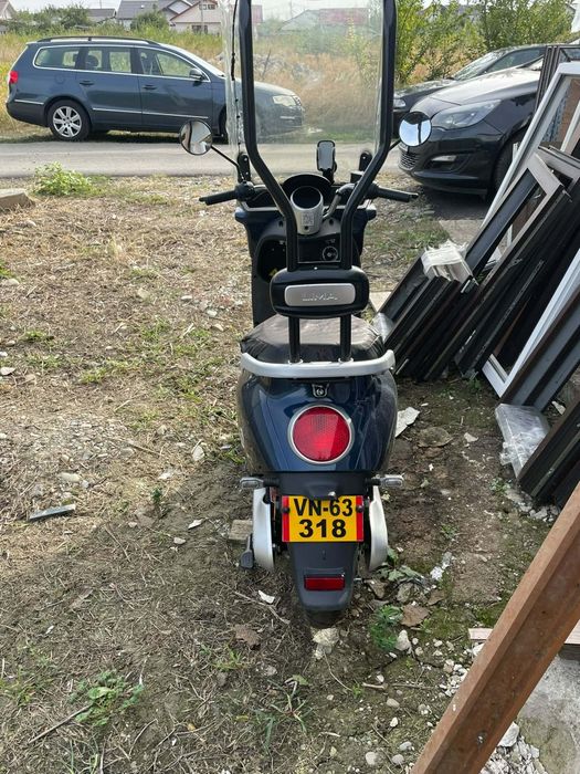 Vând scuter electric