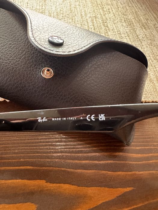 Очила Ray Ban,носени броени пъти ,като нови !