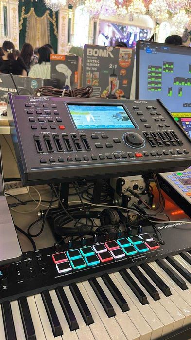 Продам / KETRON SD90