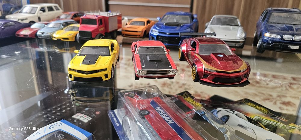 Метални моделчета в различни мащаби!