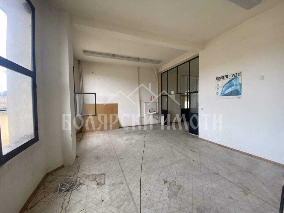 Продава се Магазин в Велико Търново, Света гора - 345 кв.м за 900 €/кв.м - Снимка #3