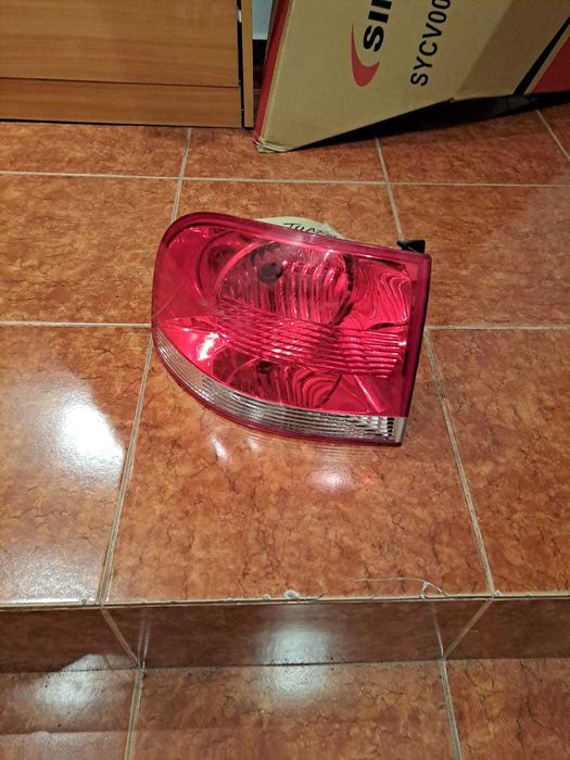 Stop stanga original VW Touareg an 2002-2010
