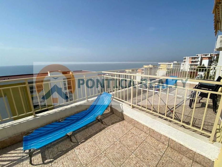 Студио с панорамна гледка море в Свети Влас