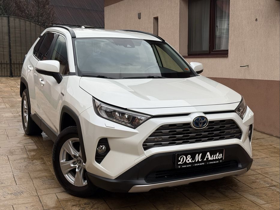 Toyota RAV4 HYBRID  Alb PERLAT 147.000km Model 2020 + Roti aliaj