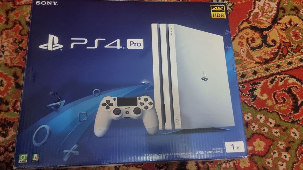 PlayStation 4 pro 1 tb  4k yangi karobka dakument